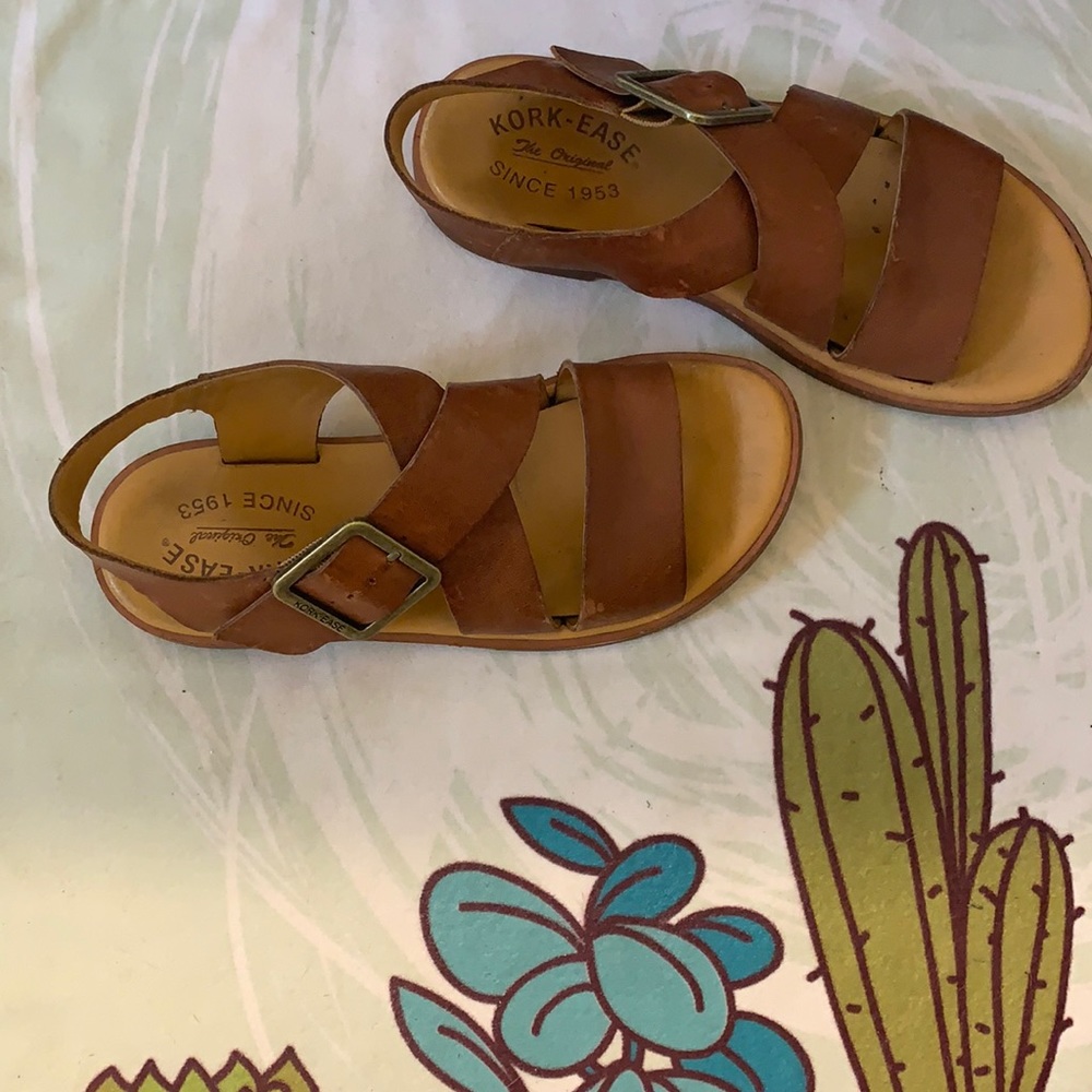 Leather sandals